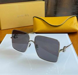 Picture of Loewe Sunglasses _SKUfw42427002fw